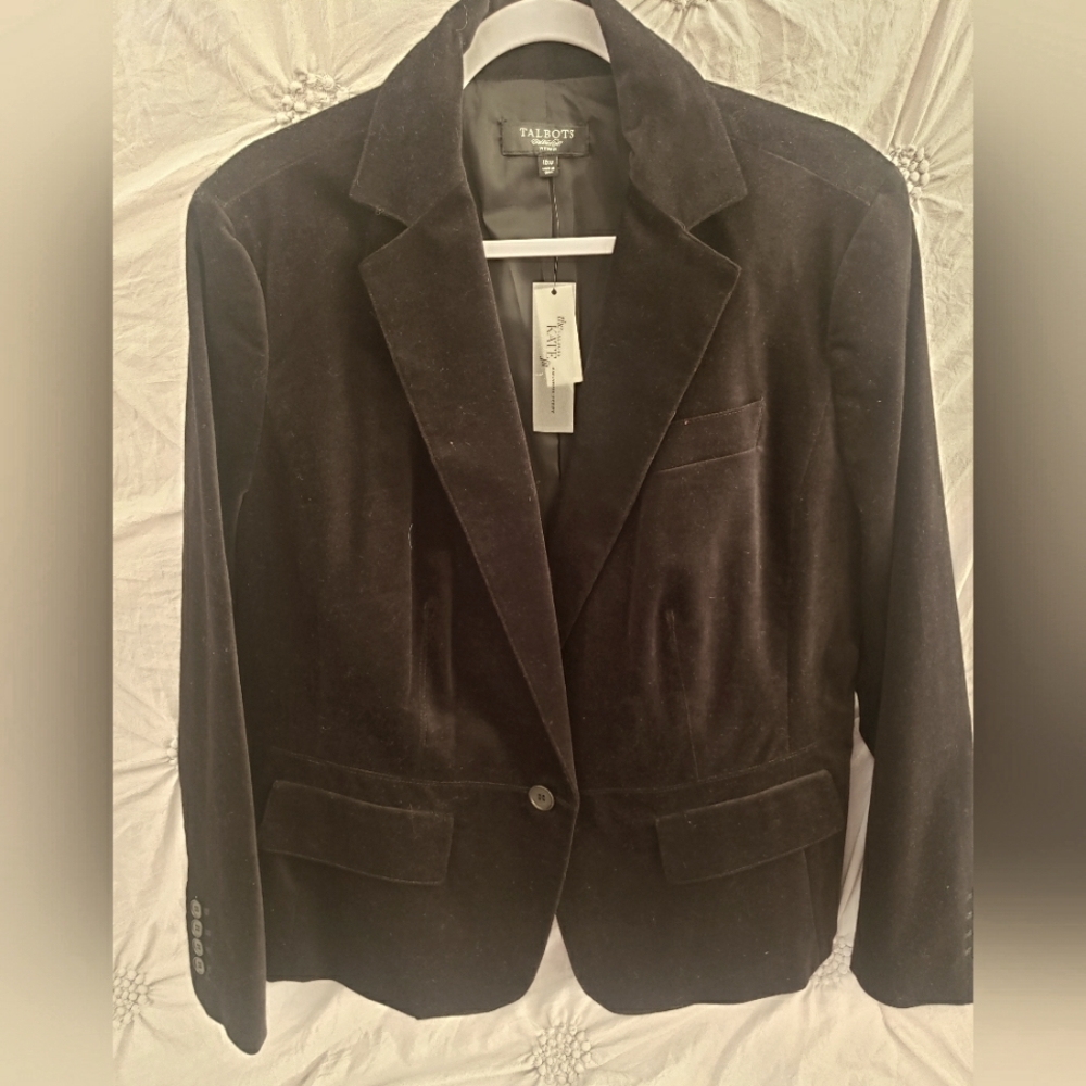 Black velvet blazer